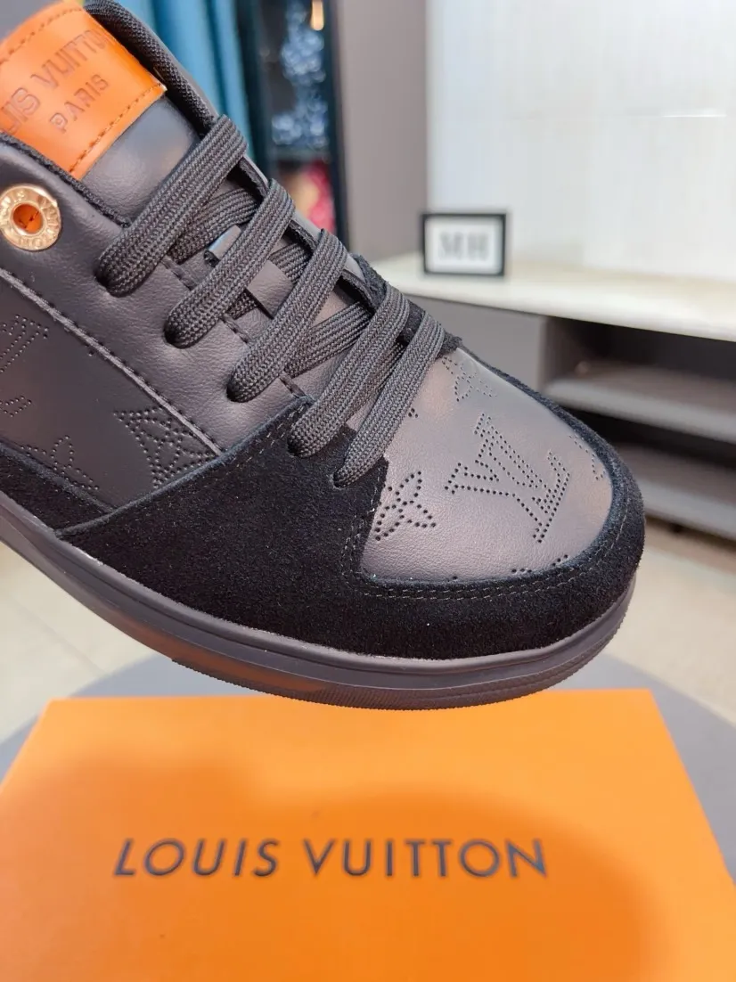 Men's shoes💰420🌹🌹[LV]🌹High-end men's shoes brand: official website 1:1 latest masterpiece: the upper is made of Italian imported first-layer cowhide with special materials➕full genuine leather lining🔥, making walking more convenient and comfortable! Exclusive new style, stunning work [color]! Create a fashionable personality to set off your uniqueness! A must-have for trendy men! Classic🔥Number: 38-44